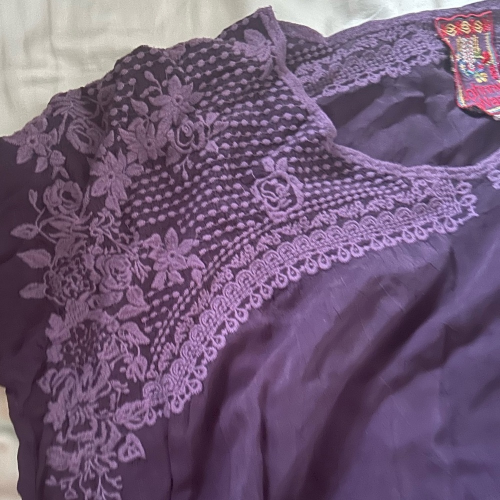 Johnny Was Dark Purple Cupro Top size small - Picture 5 of 8